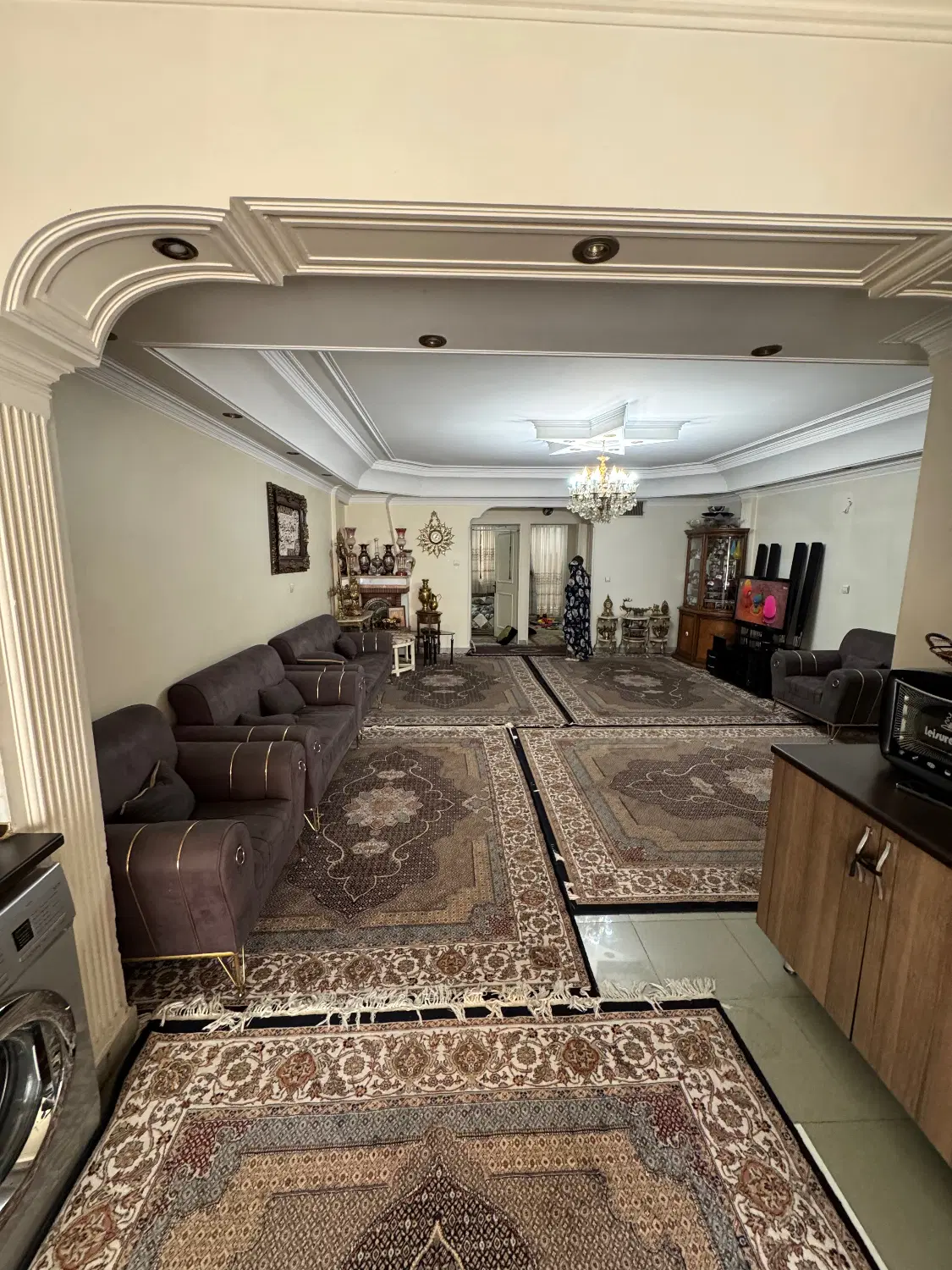 ۹۰ متر ۲ خوابه پارکینگ مرکزی ها