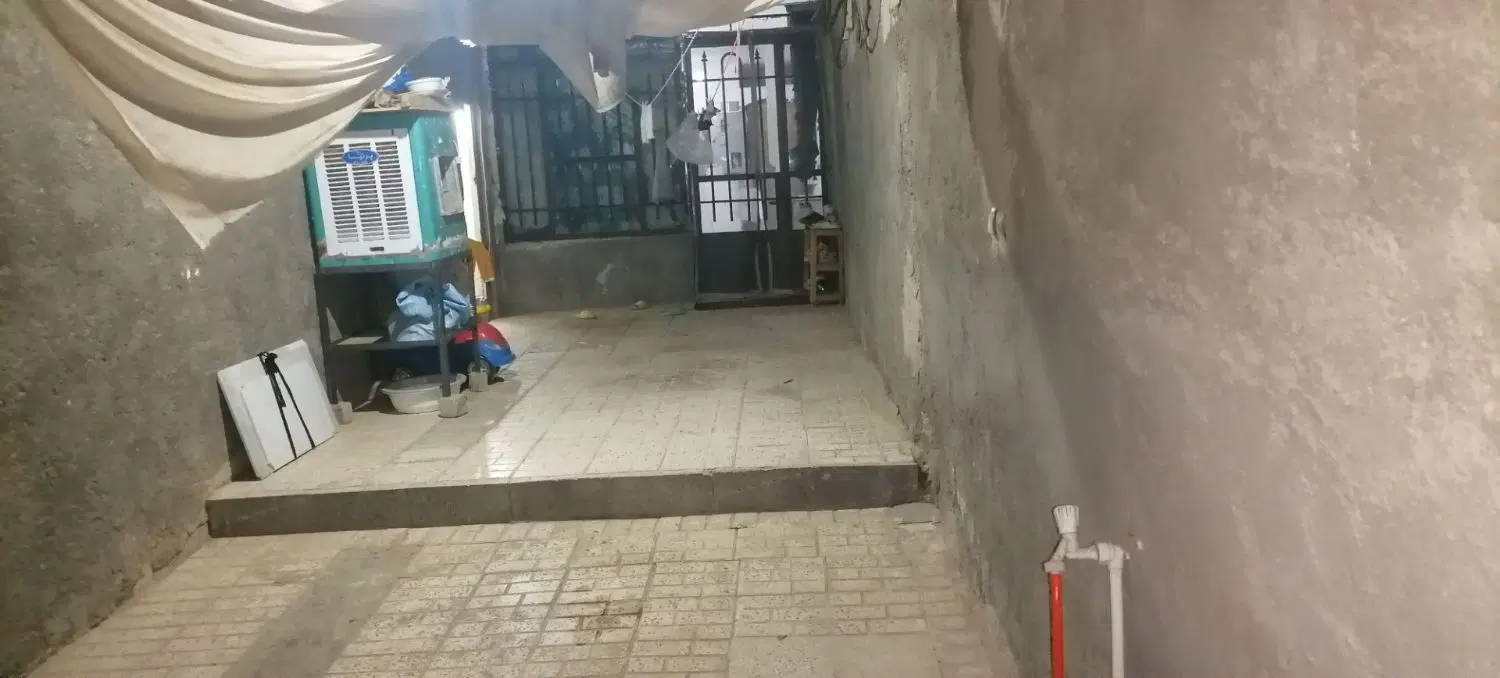 خانه۱۳۰متری