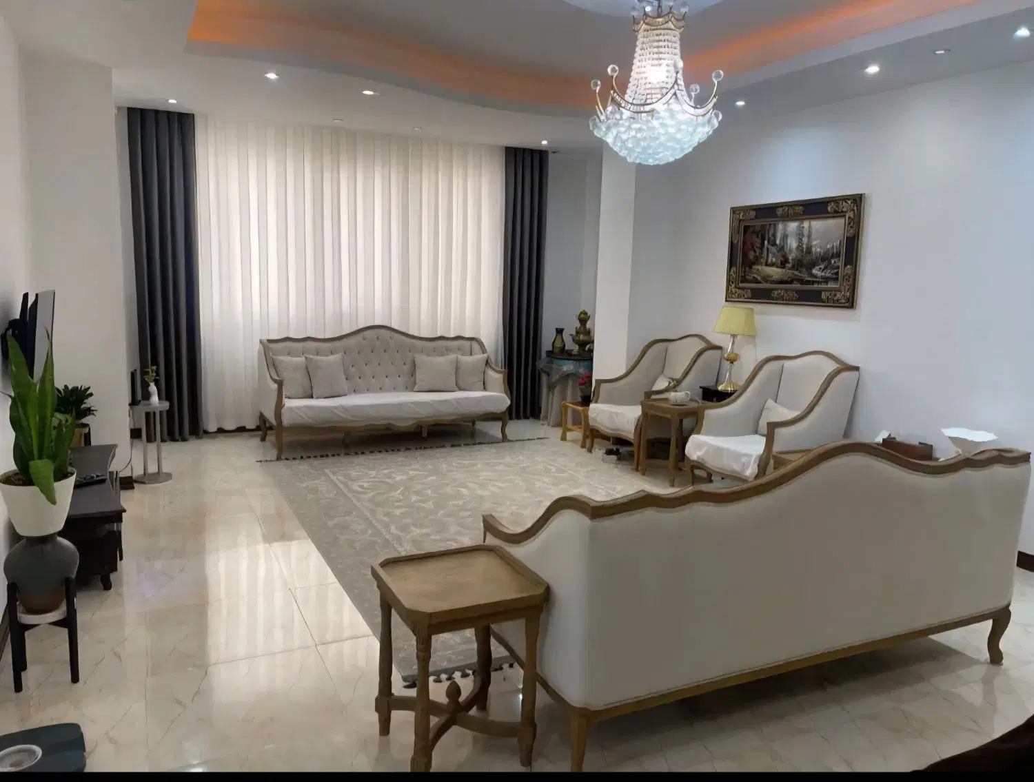 واحد ۸۰ متری بسیار شیک