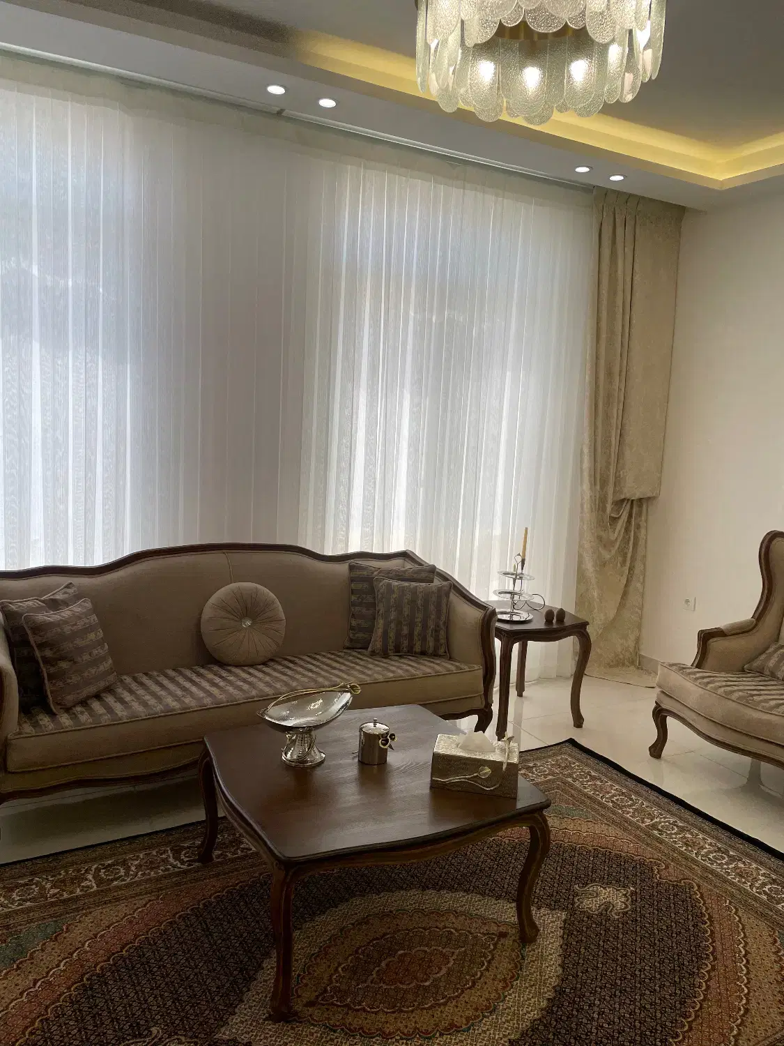 فروش آپارتمان شخصی ساز ا ر ت ش