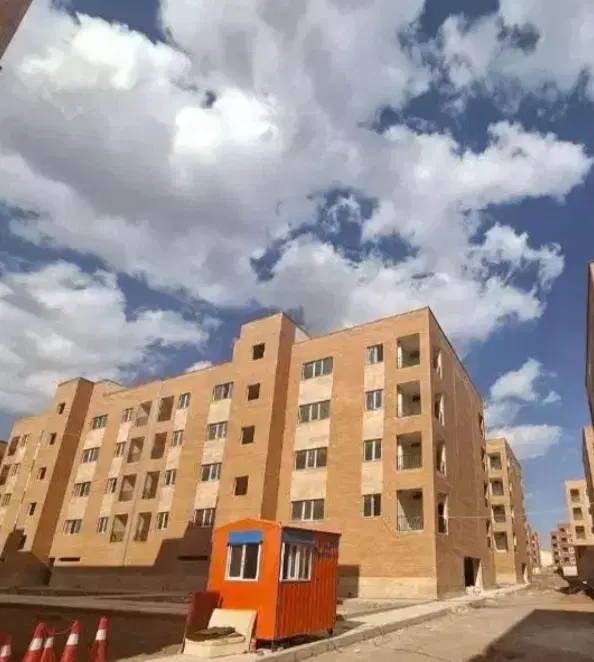 آپارتمان_ قسطی_ دلار و طلاهاتون به خونه تبدیل کنید