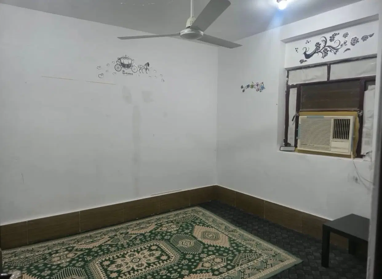 اجاره سالانه خانه دو‌خوابه ماشین رو‌ با وسایل