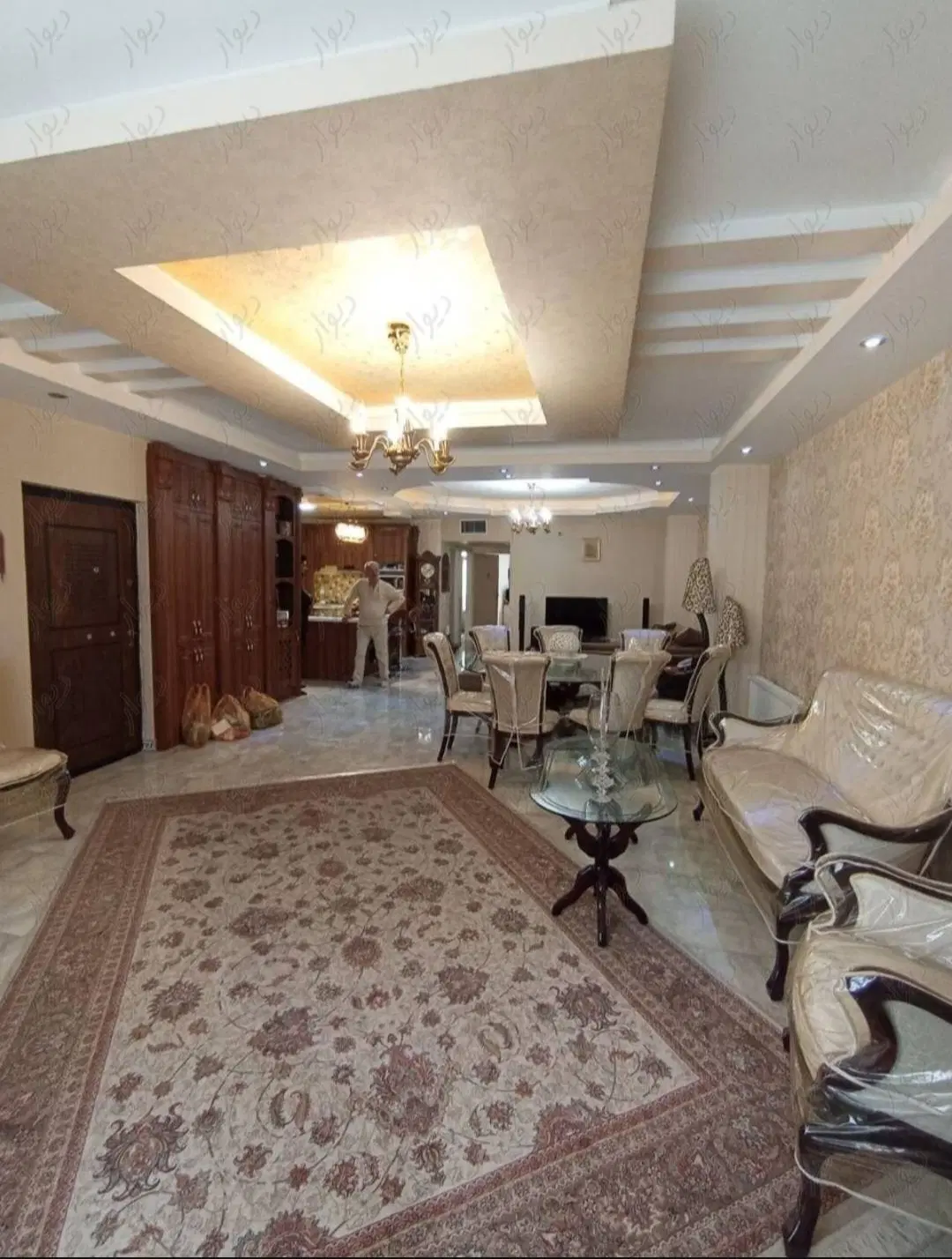 اپارتمان ۱۴۰ متر تخلیه ۲پارکینگ ۳خواب فول امکانات