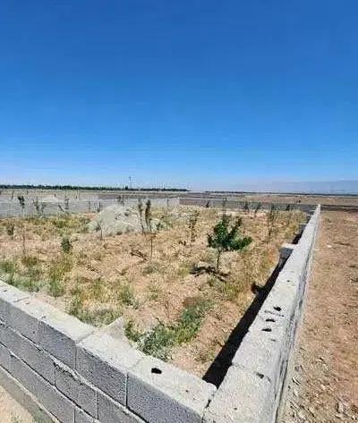 زمین فروشی حکمت ۶۳