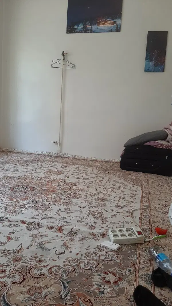 پذیرش یک هم‌خانه آقا