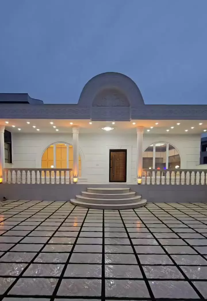 ویلای استخردار وسند مالک هستم