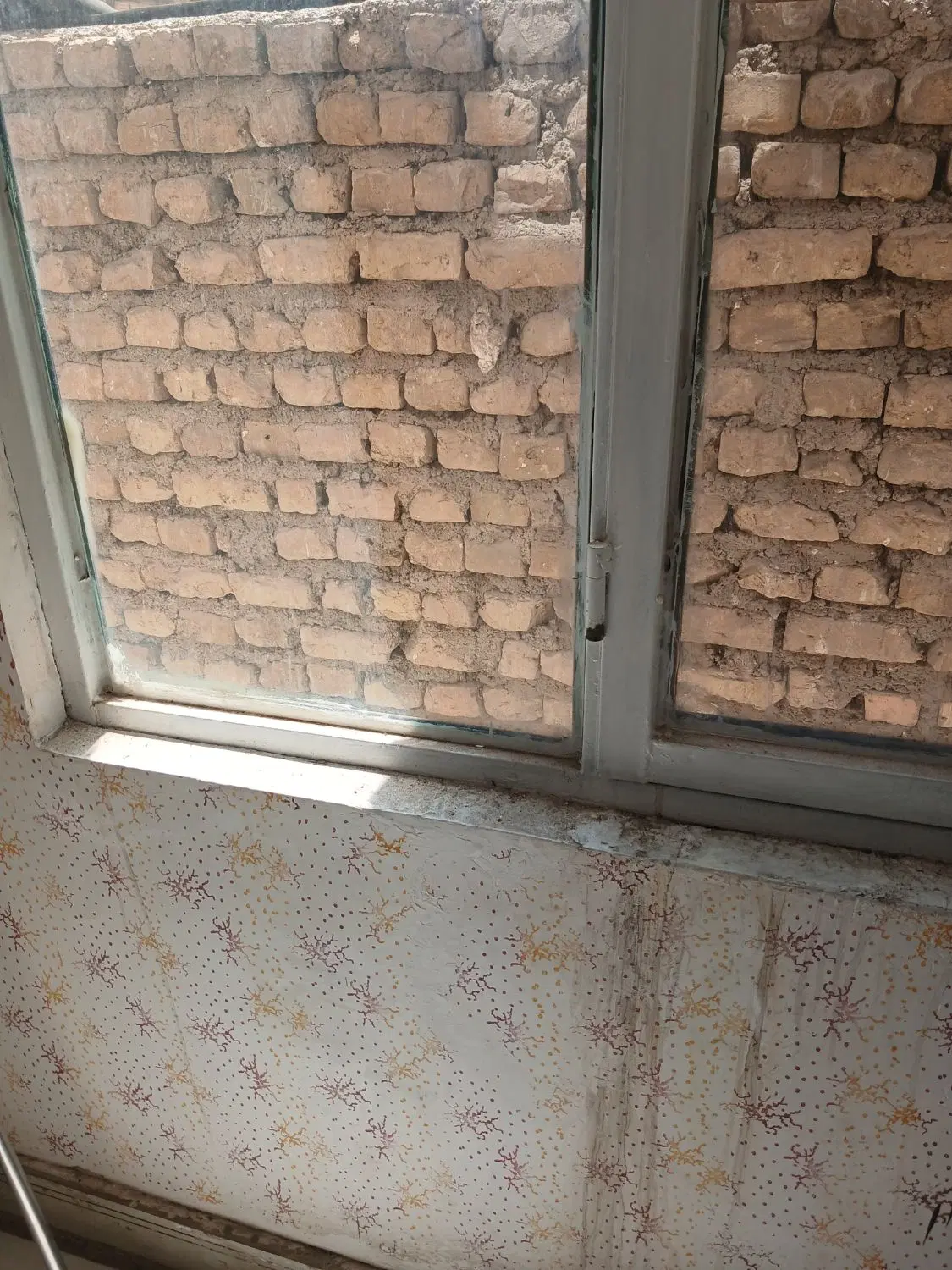 ۶۵متر حاشیه نهضت ۱۰ پارکینگ