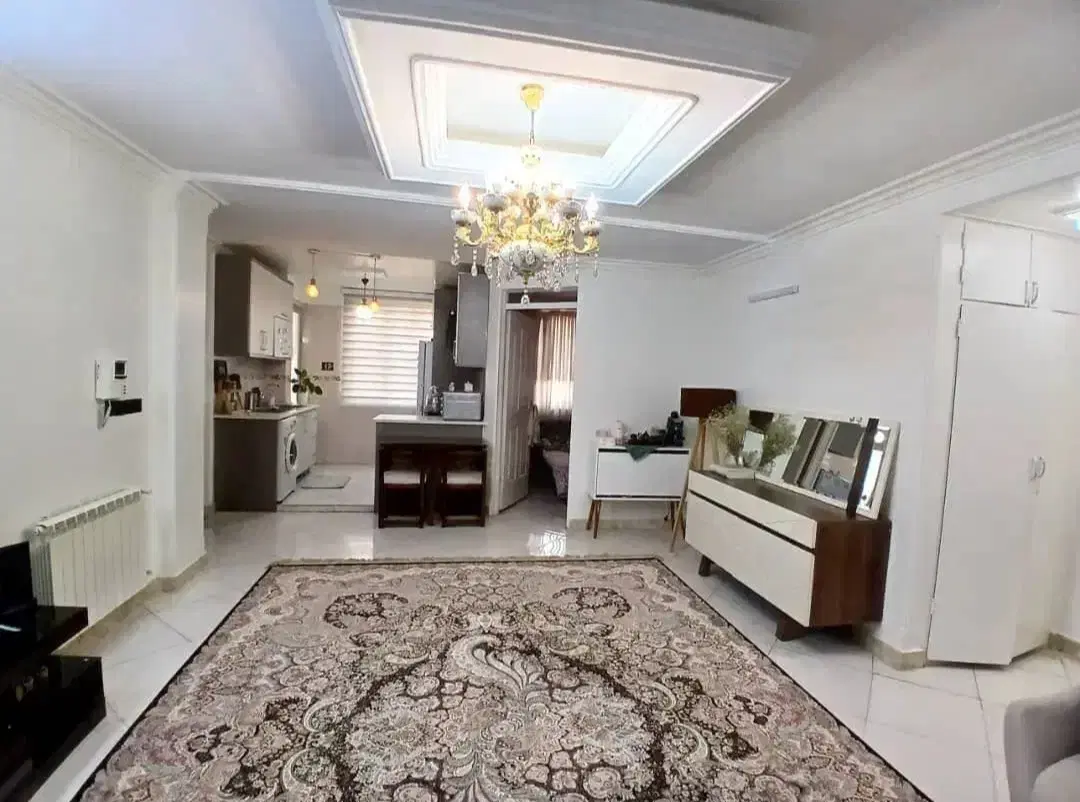 ۷۰ متر آسانسور دار براصلی خیابان
