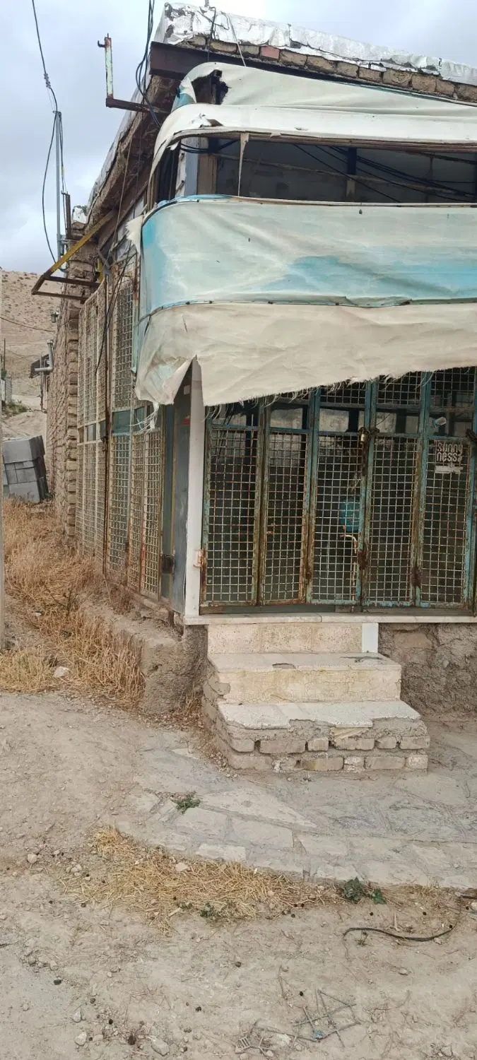 مغازه در روستای باباامان