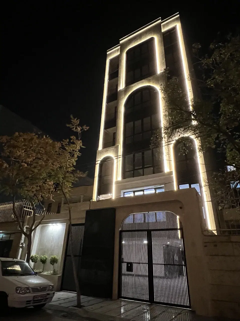 آپارتمان لوکس سناباد _ ابوسعید ابوالخیر