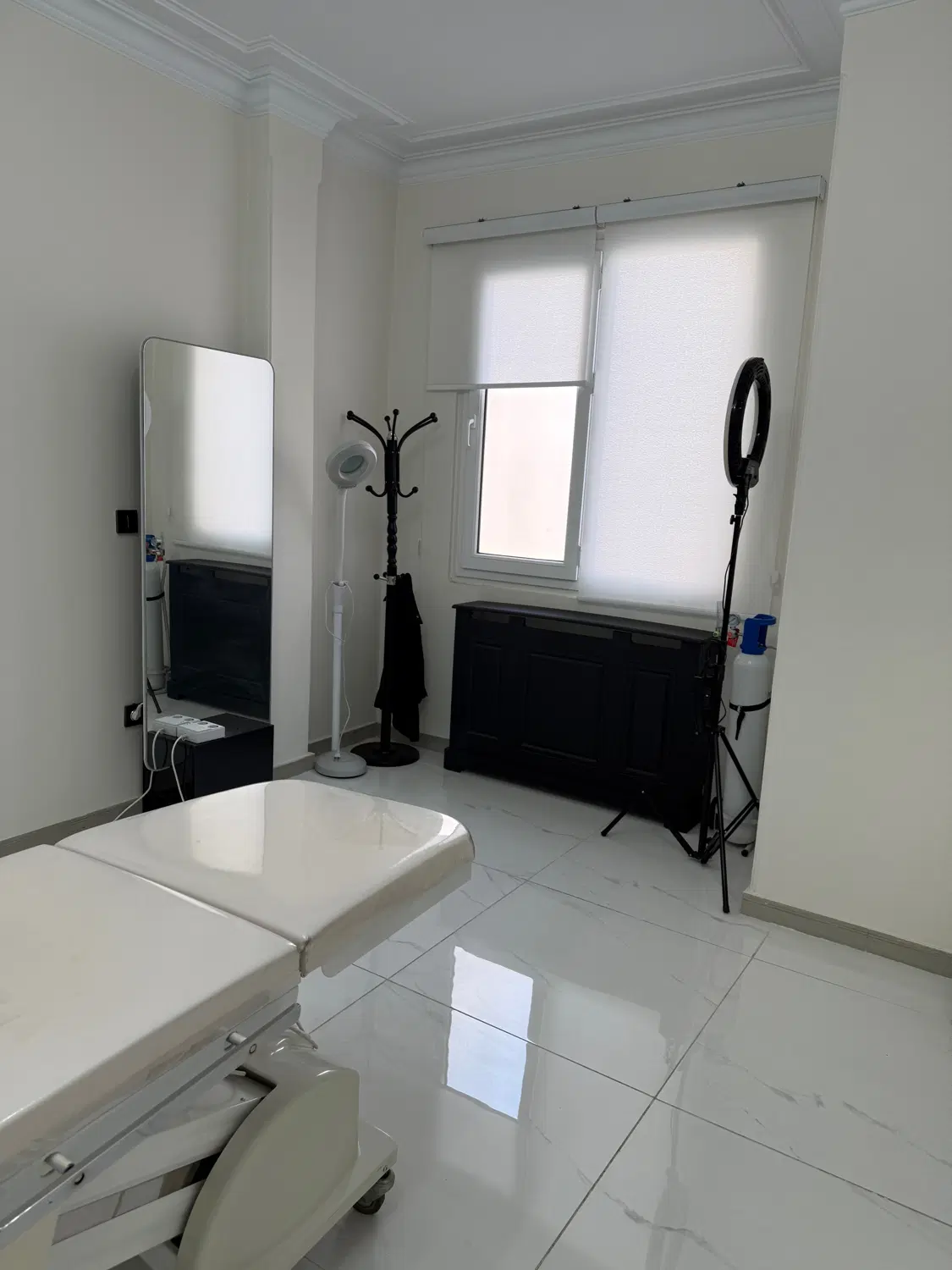 اجاره اتاق مجهز تزریق ۲۰ متری از مطب