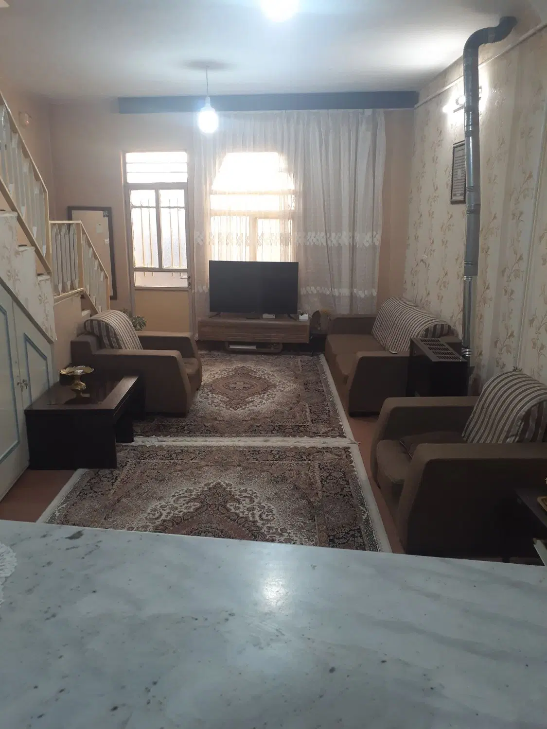 ساختمان دوطبقه بصورت دوبلکس فروشی