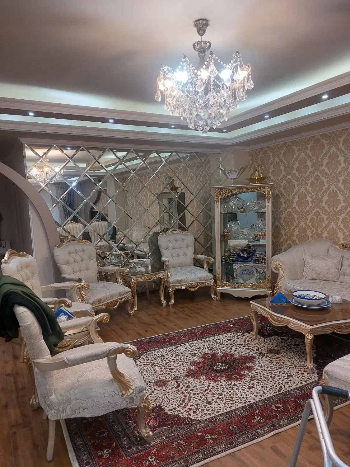 فروش یک دستگاه اپارتمان در منظریه