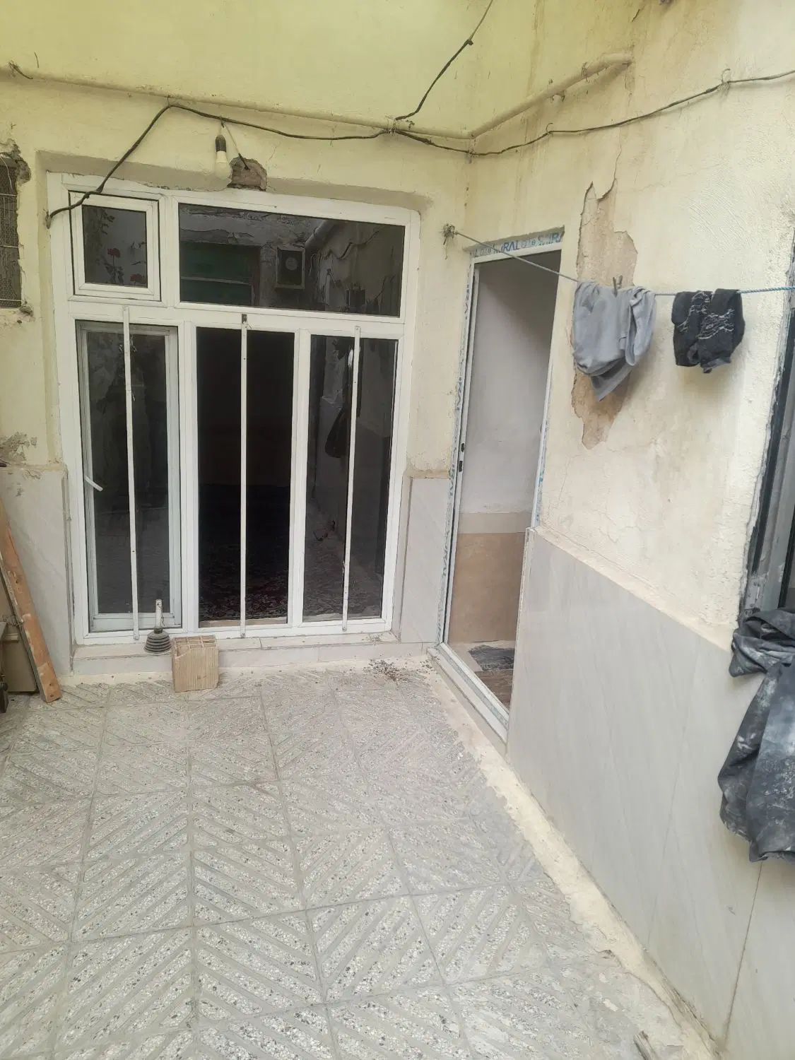 حیاط مسکونی در آخماقیه