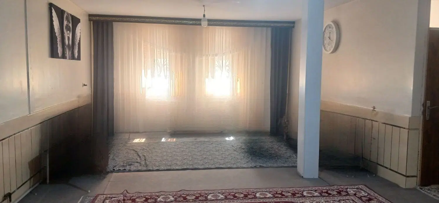 خانه ویلایی دو طبقه ماشین رو