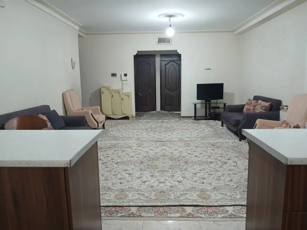 72متری خ نفیس، با آسانسور و پارکینگ