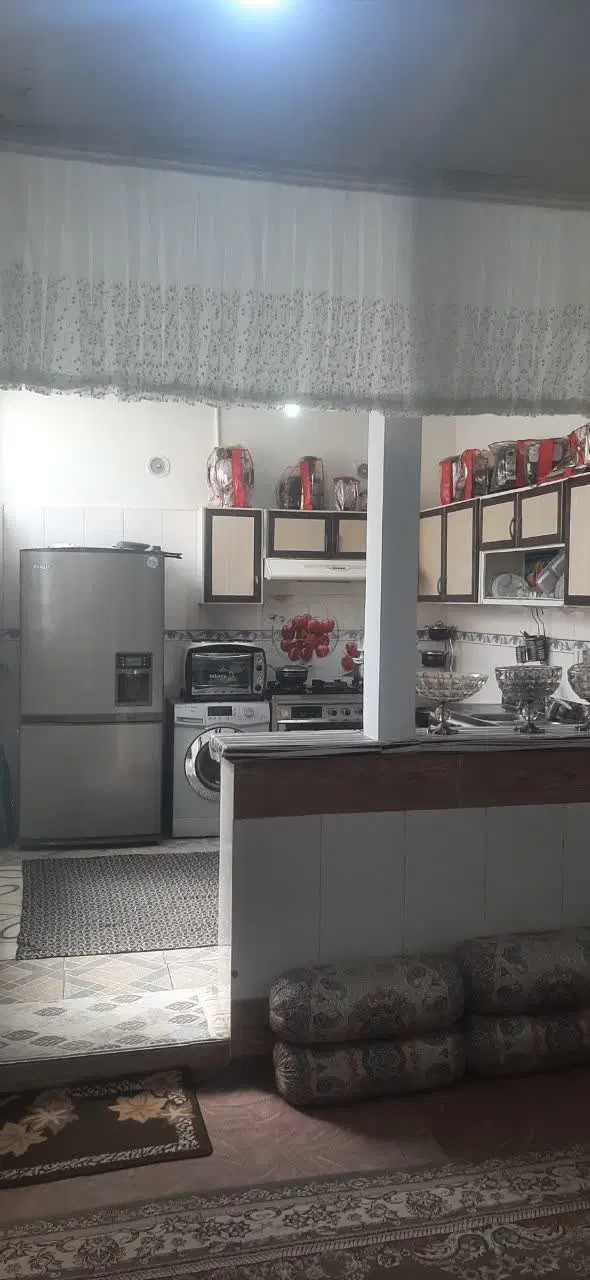 فروش خانه ۳ طبقه از زیرزمین