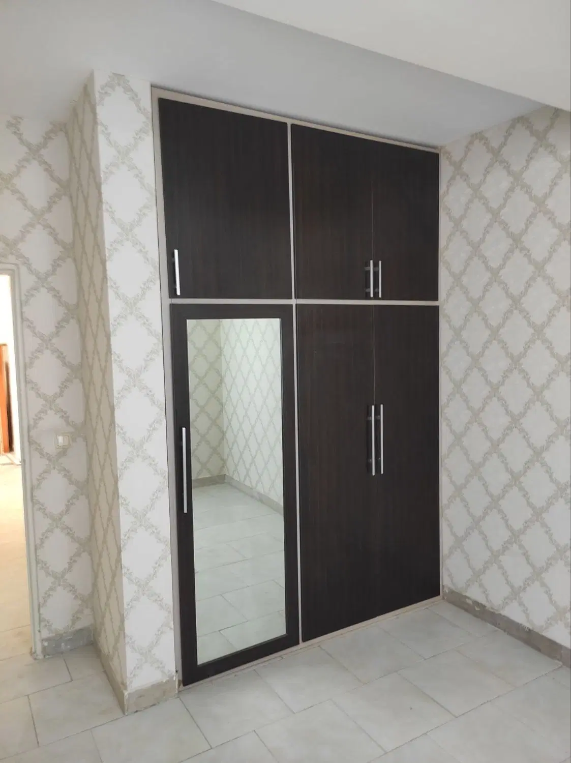رهن و اجاره وفروش آپارتمان ۸۲متری سهندمیدان معلم