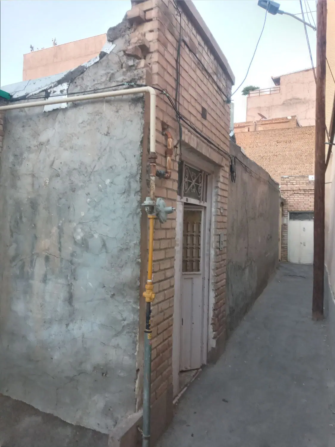 حیاط در مارالان