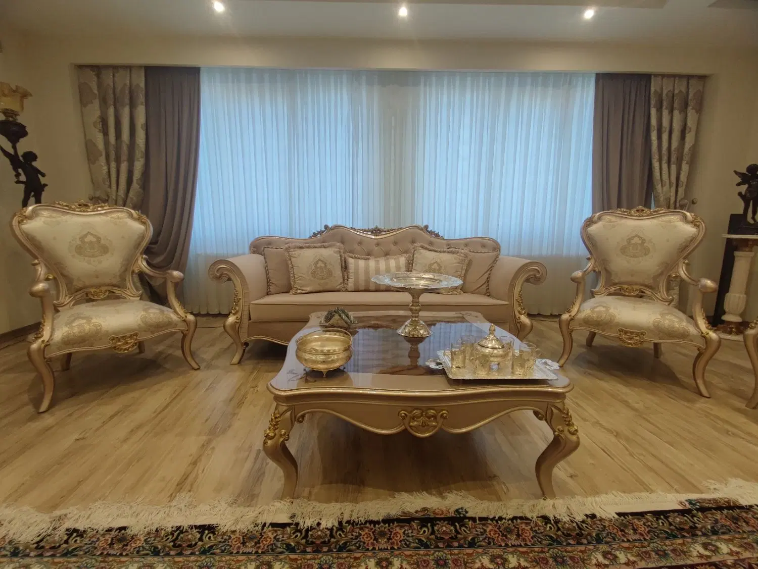 فروش واحد 250متری در تاپ لوکیشن لاله زار