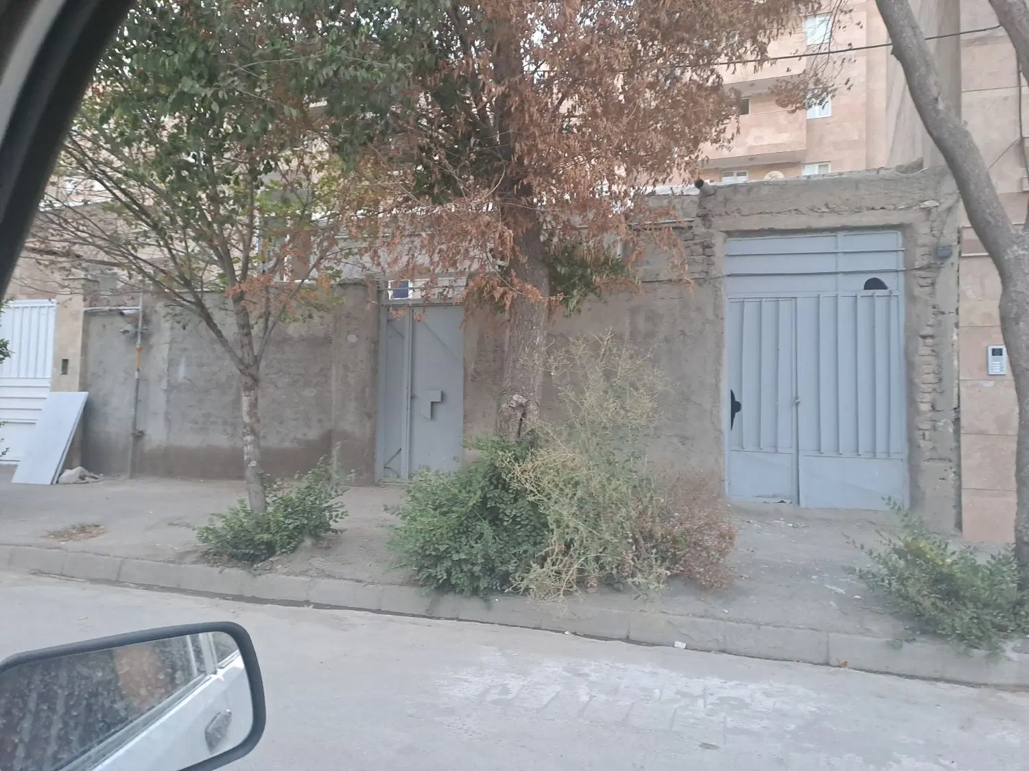 خانه ویلایی 180 متری در خیابان 20 متری شهرک رجایی