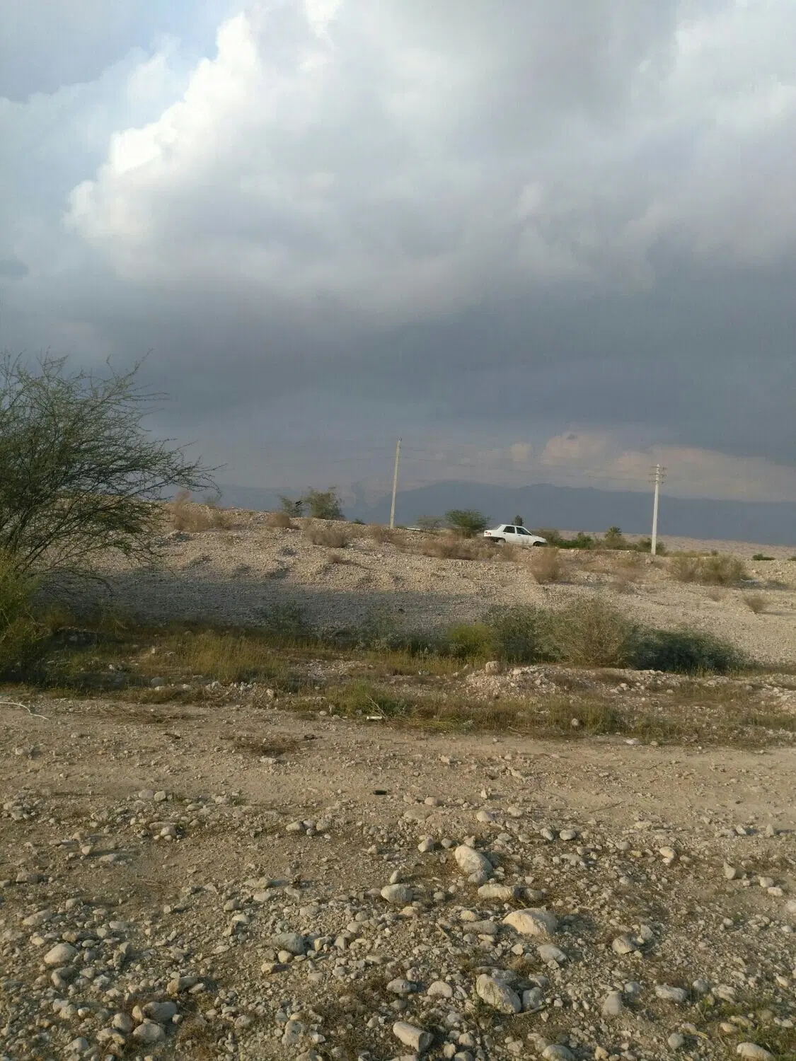 زمین با خانه 900 متری درگز