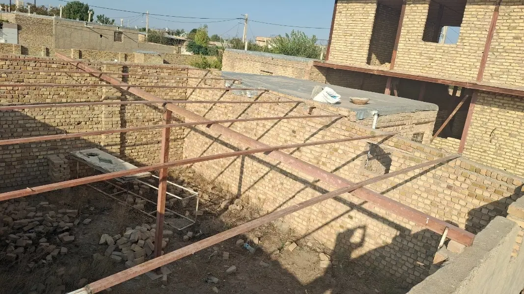 خانه ویلایی،خانه روستایی،ساختمان نیمه کاره،