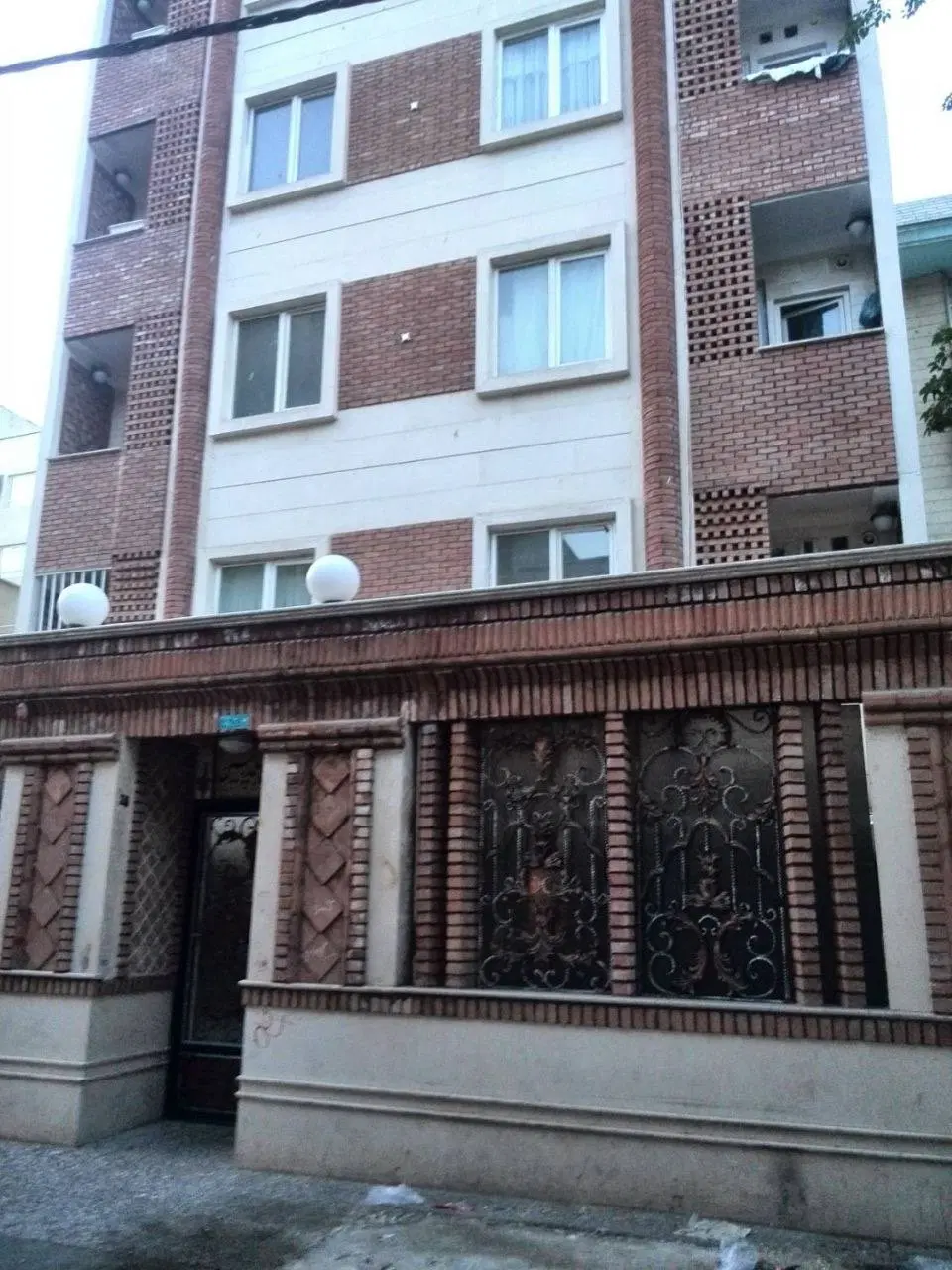 ۷۳ متر میدان محمدیه_ پارکینگ_ آسانسور_ فروش فوری