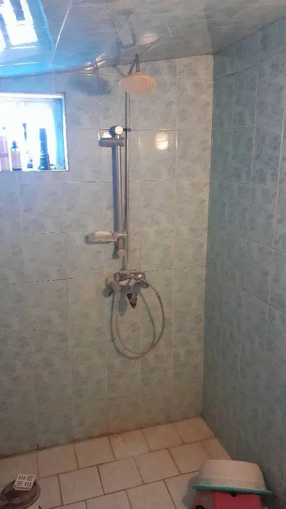 ۸۵ متری واقع در رضوانیه