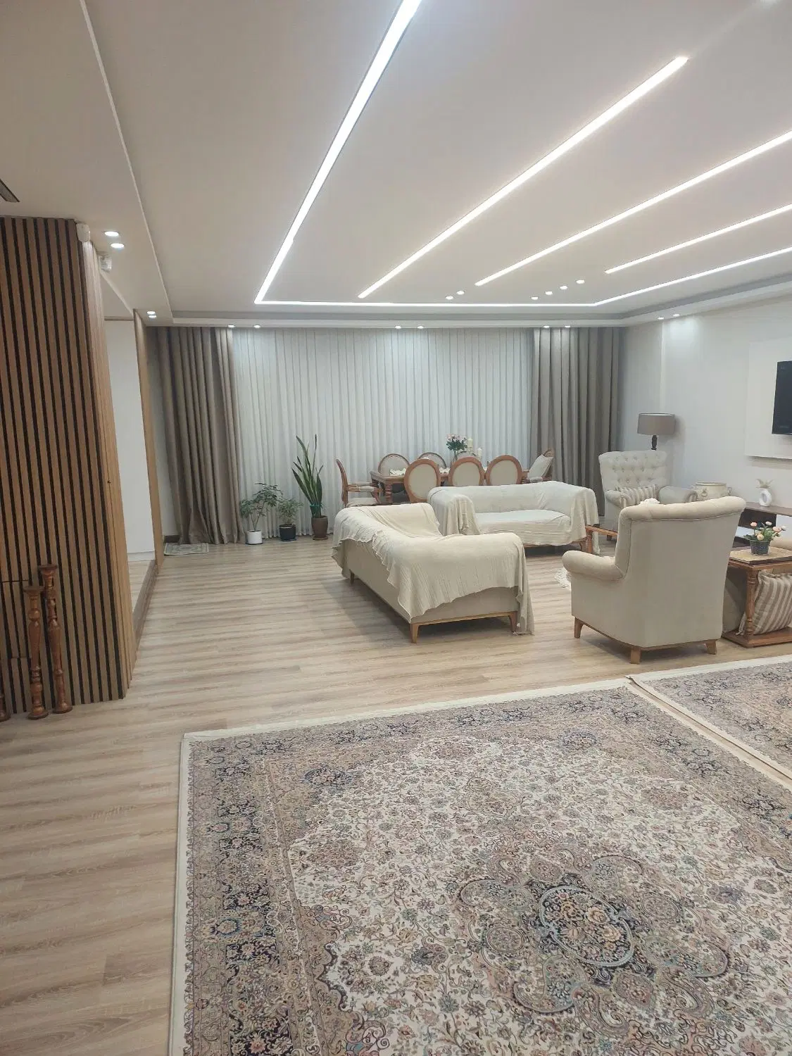 آپارتمان ۱۴۶ متری الهیه بلوار گلها