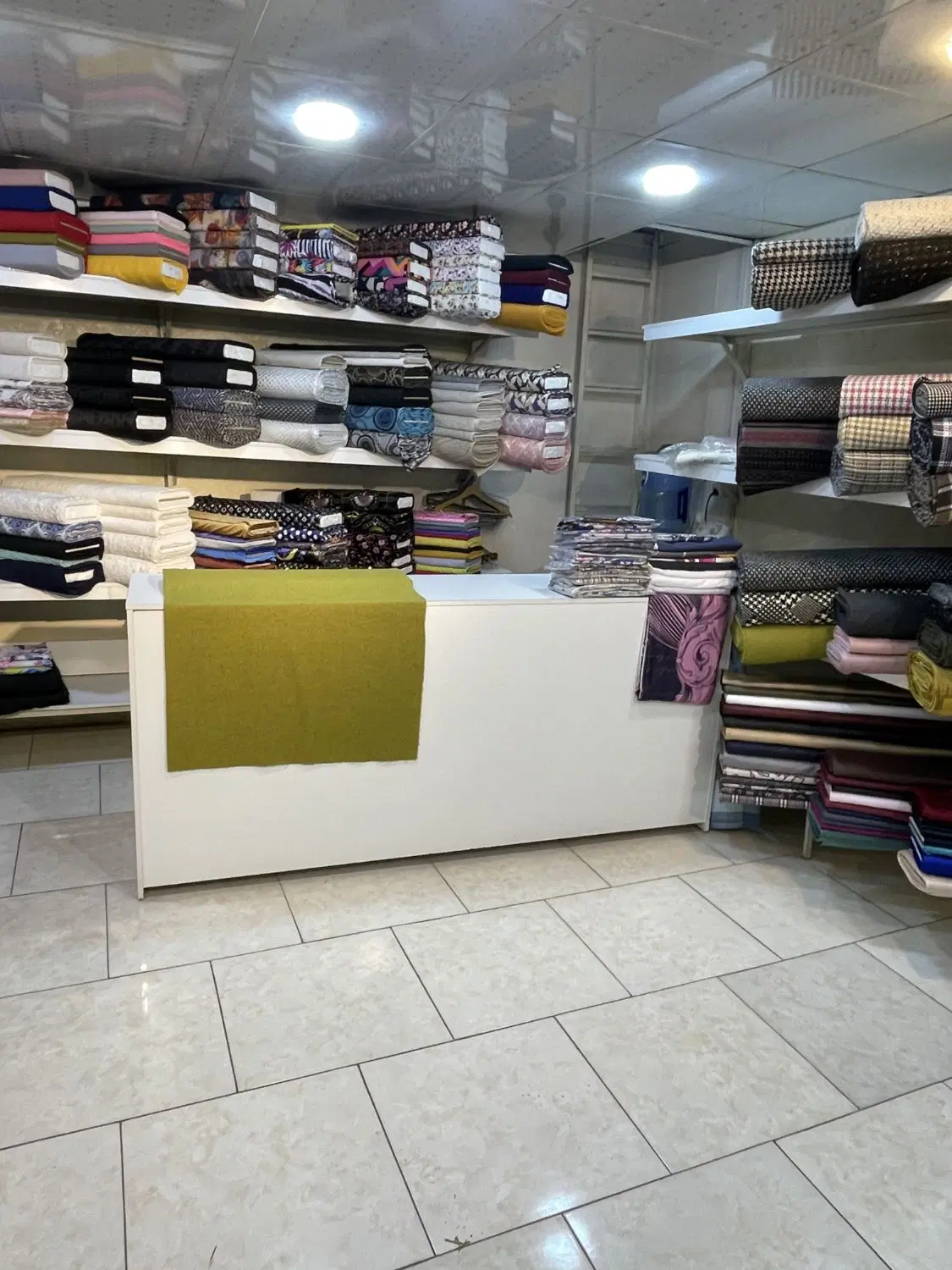 رهن کامل مغازه در پاساژ فاطمیه
