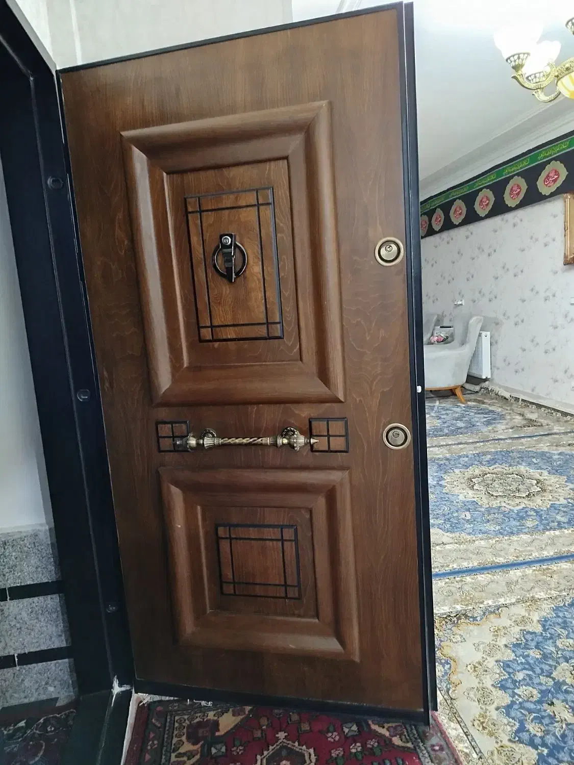 آپارتمان تک واحدی خ امام رضا علیه السلام