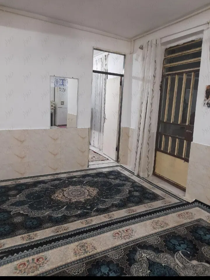 فروش فوری. دو طبقه منزل مسکونی در دهنو.۱۶۰ متر