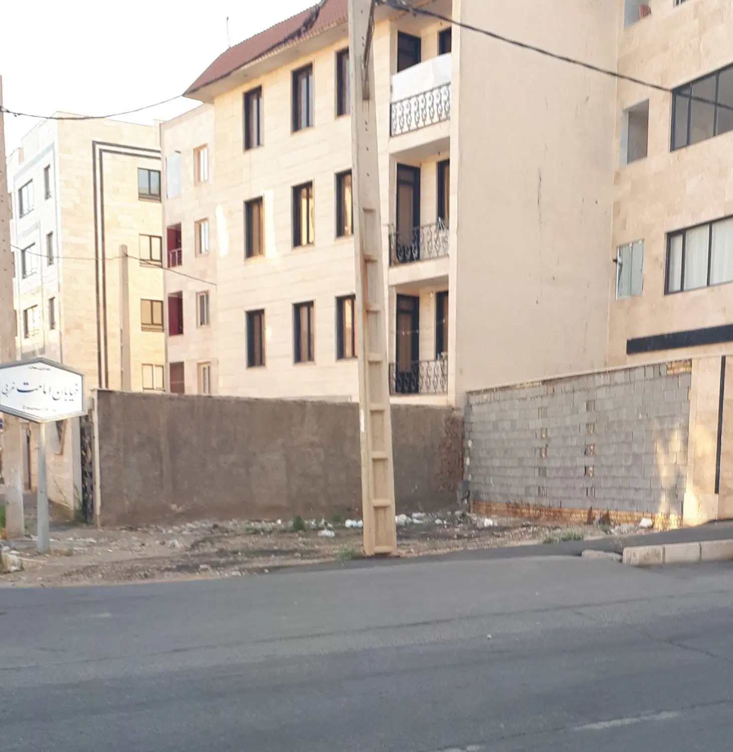 زمین دو بر۷۶مترمربع