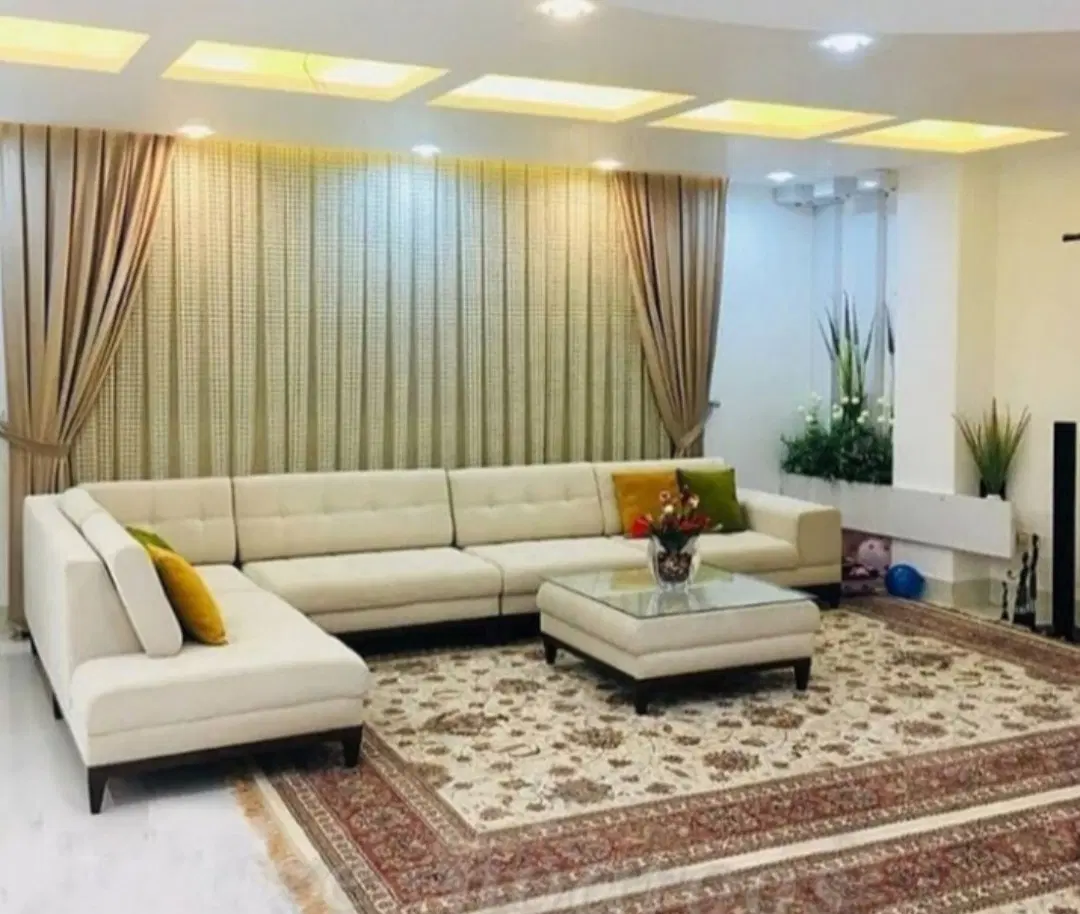شهر صنعتی اجر قرمز ۱۰۴ متر
