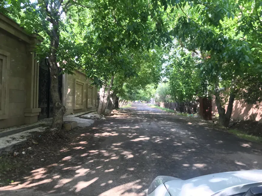 زمین باغ.۵۰۰ متر.شهریار کردزار