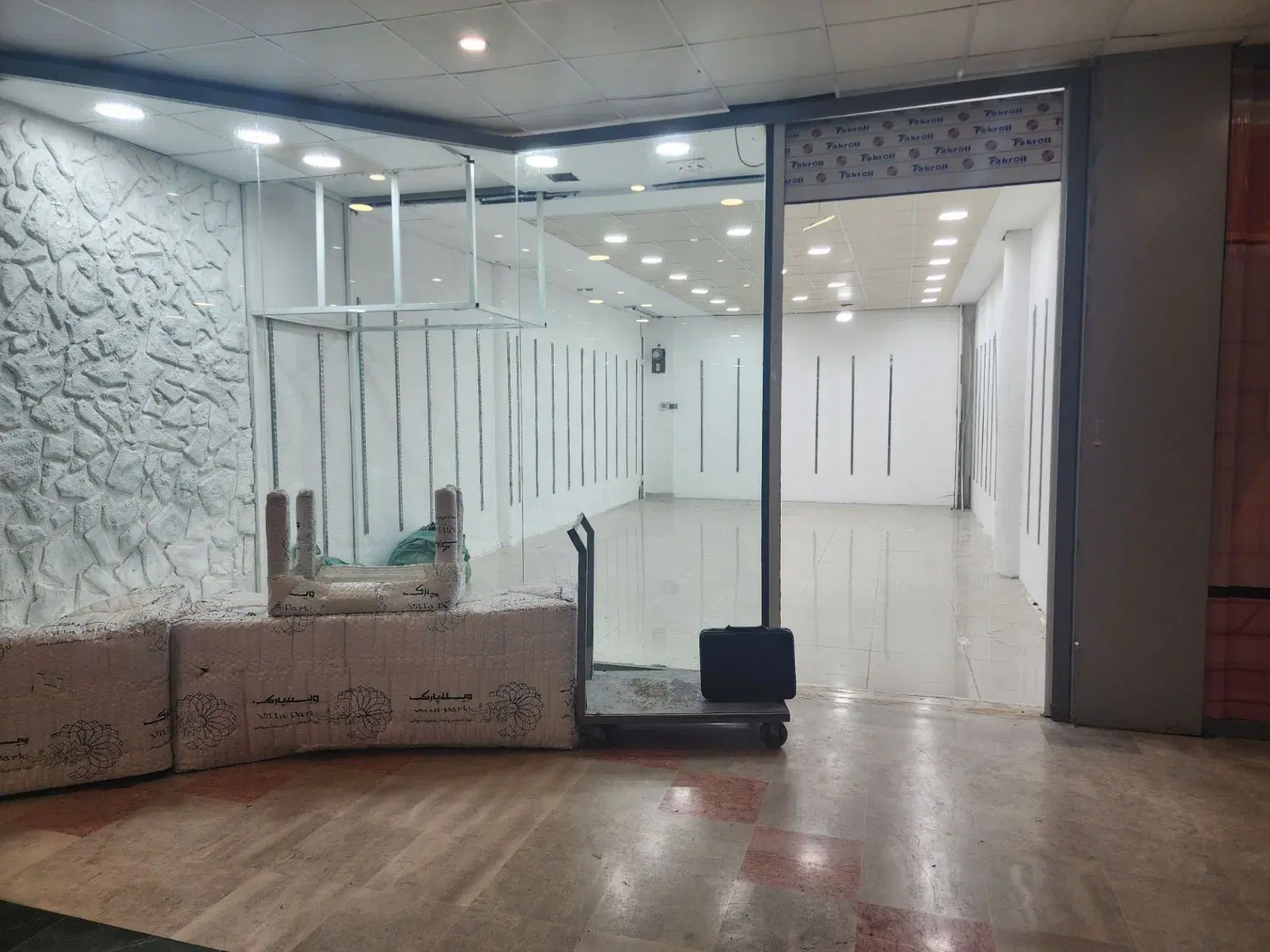 فروش مغازه در کیش پاشاژ ونوس
