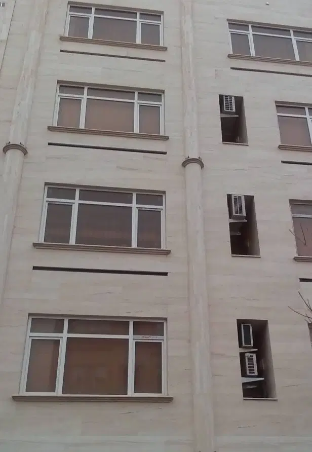 واحد آپارتمان نبش ۲۰ اقبال