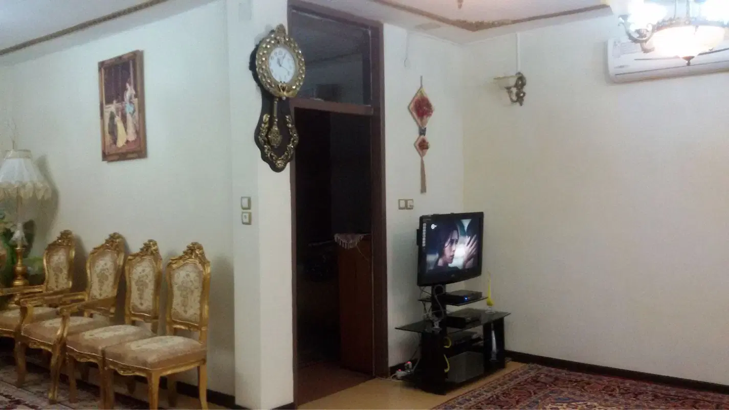 واحد ۱۳۹ متری بر اصلی چهارراه آل آقا به سمت ۳۰ سوم