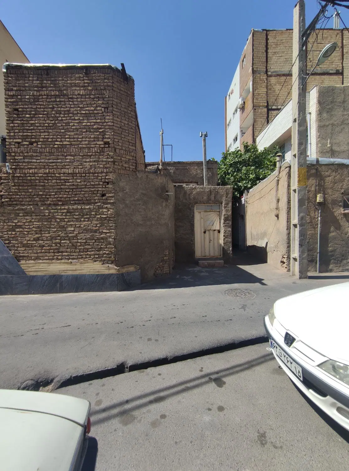 خانه کهنه ساخت ( کلنگی ) ۷۵ متری