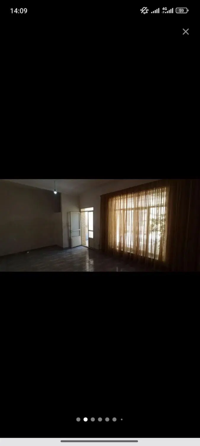 حیاط در قطران شهریار