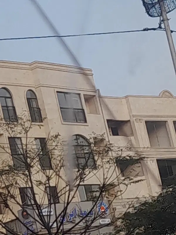 هم خونه  اقا هستم
