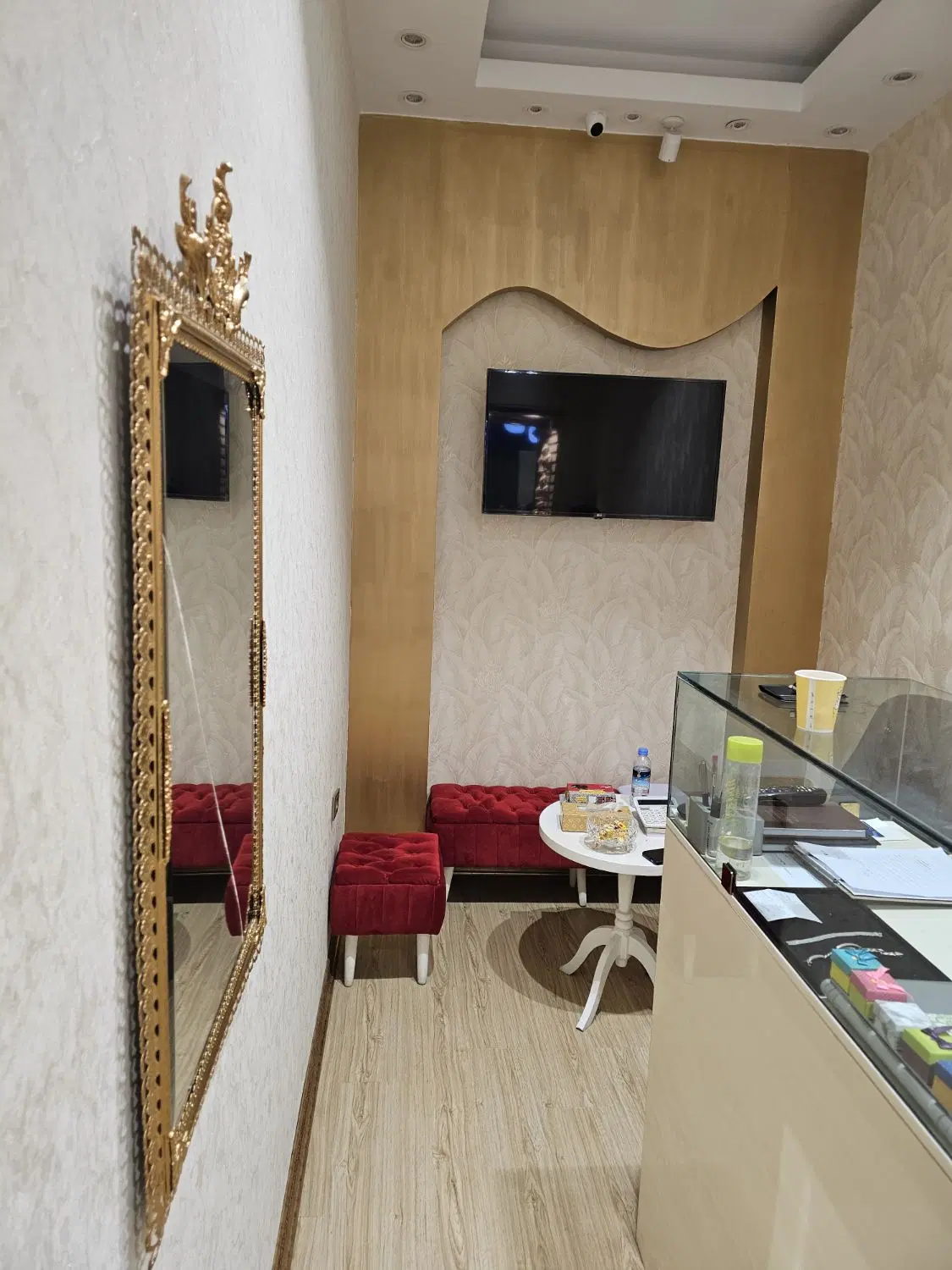 اجاره مغازه طلا فروشی کاملا مجهز و تکمیل