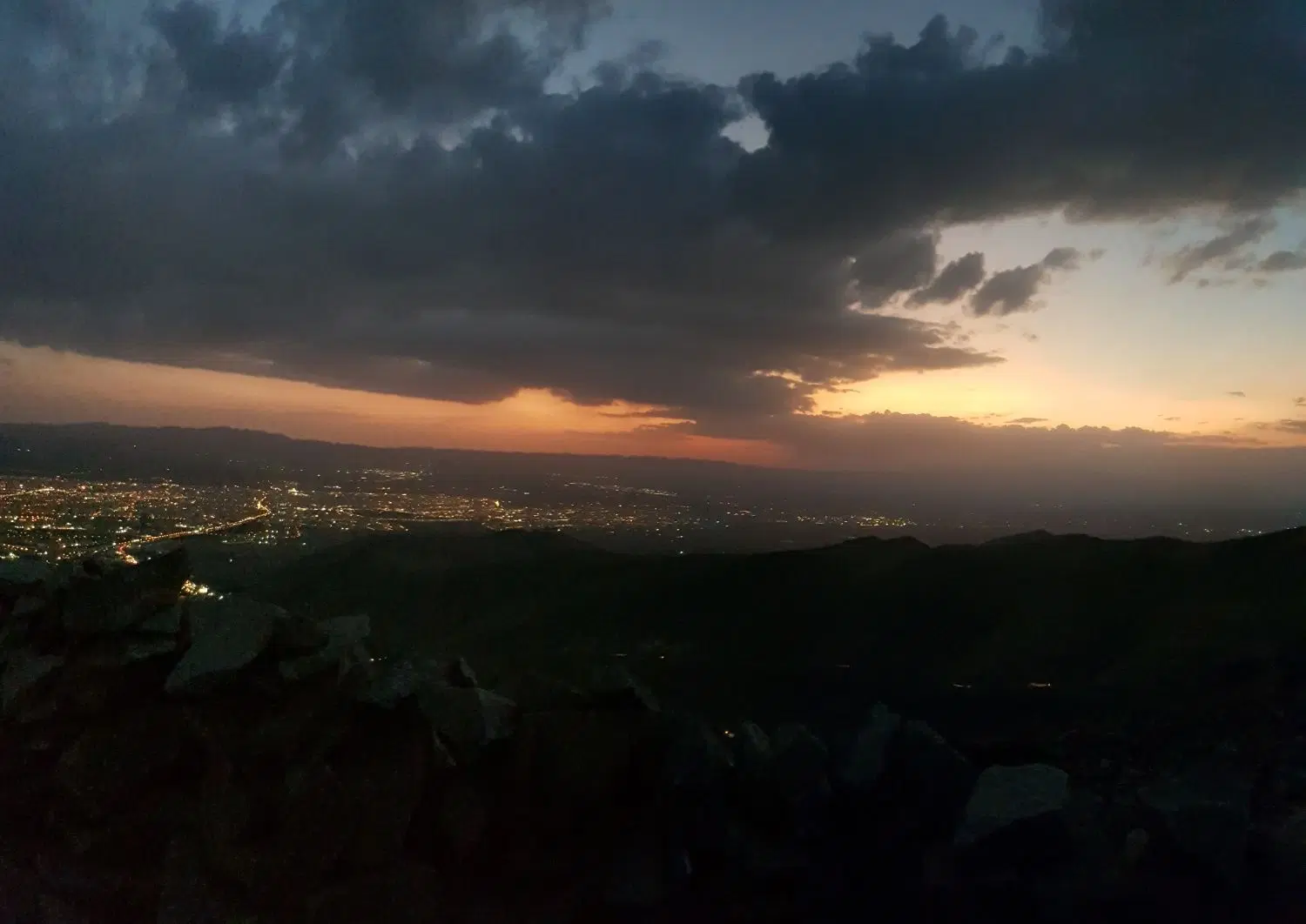 زمین واقع در پونک