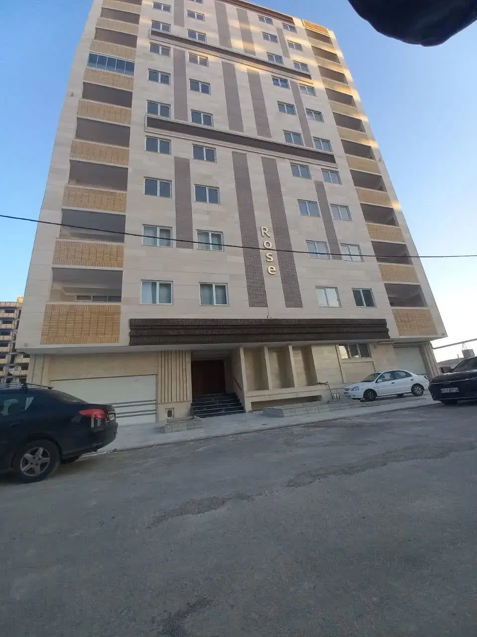 آپارتمان ۲۵۰ متری ۲ پارکینگ خاوران