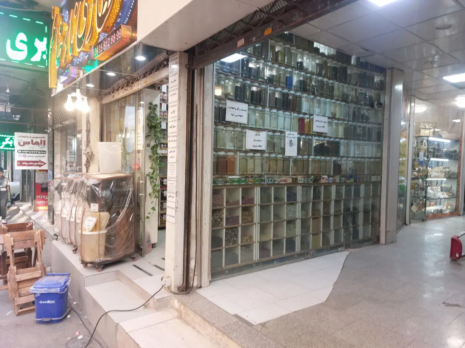 مغازه ۲۱ متر بازار المهدی کوچه موسوی دونبش