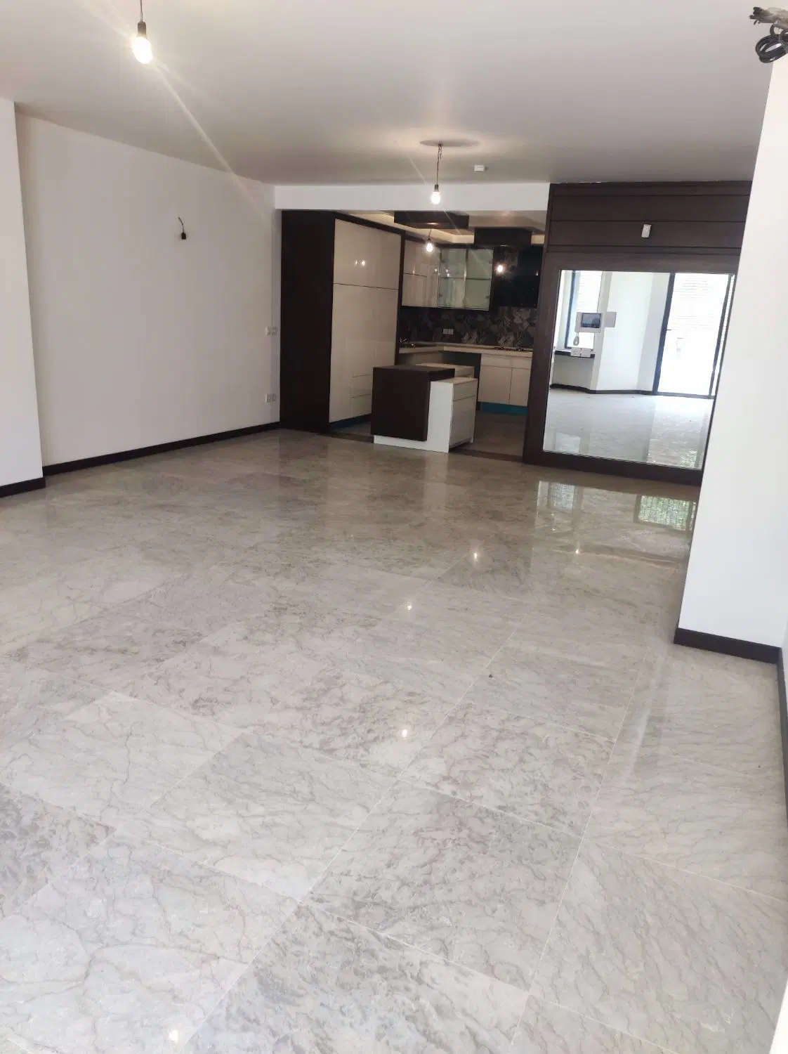 ارزانترین قیمت دو خواب صفر امکانات کاما