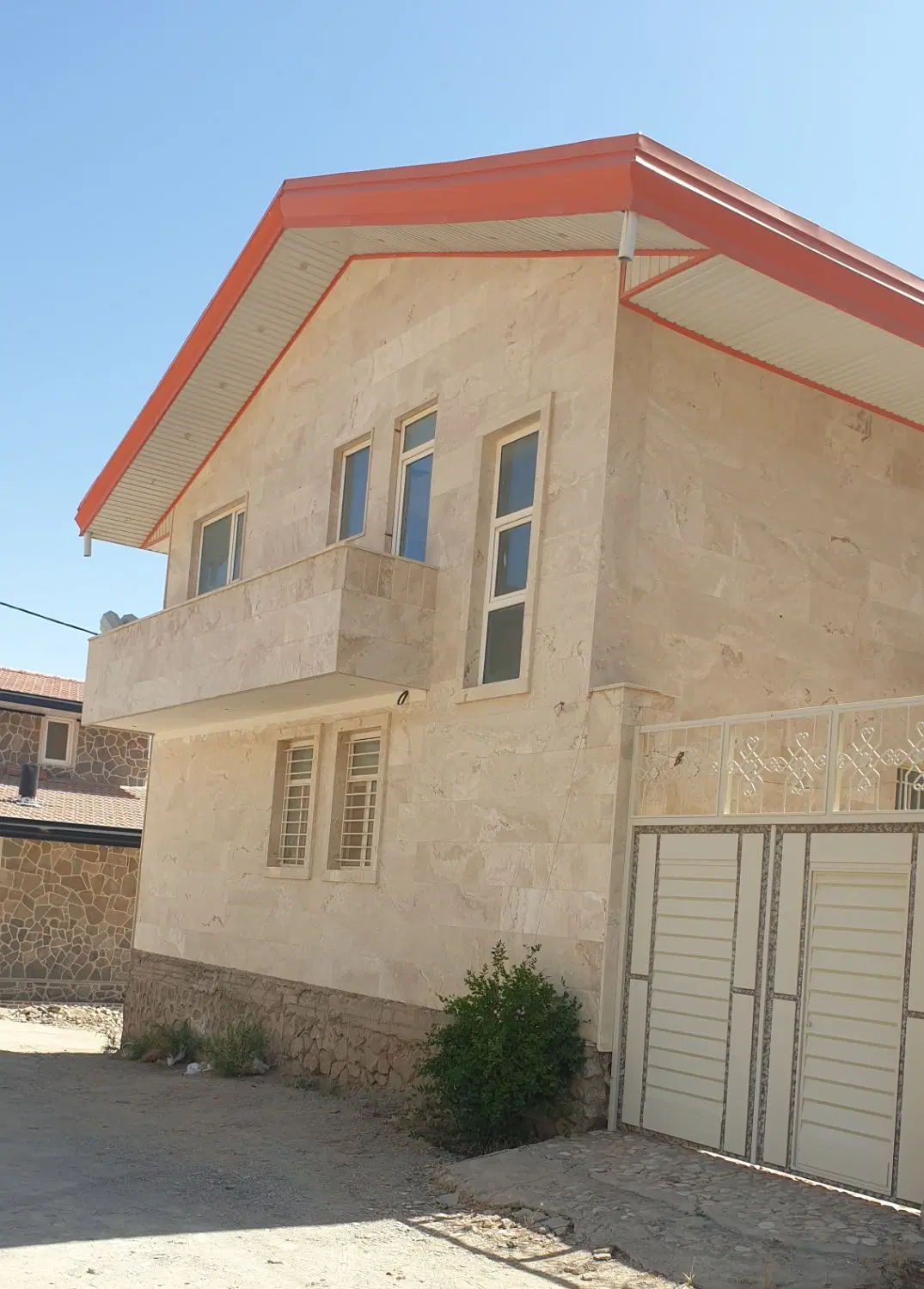 فروش باغ با ساختمان در سانیج
