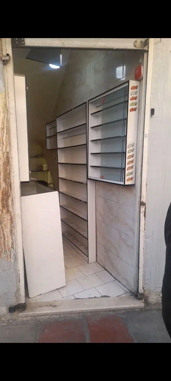 اجاره مغازه زیر پله