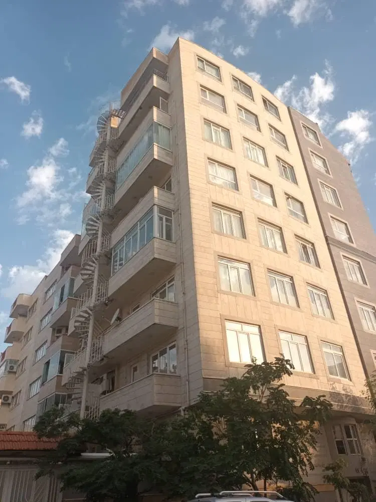 تهاتر یا فروش واحد ۲۵۰متری در ابرسان